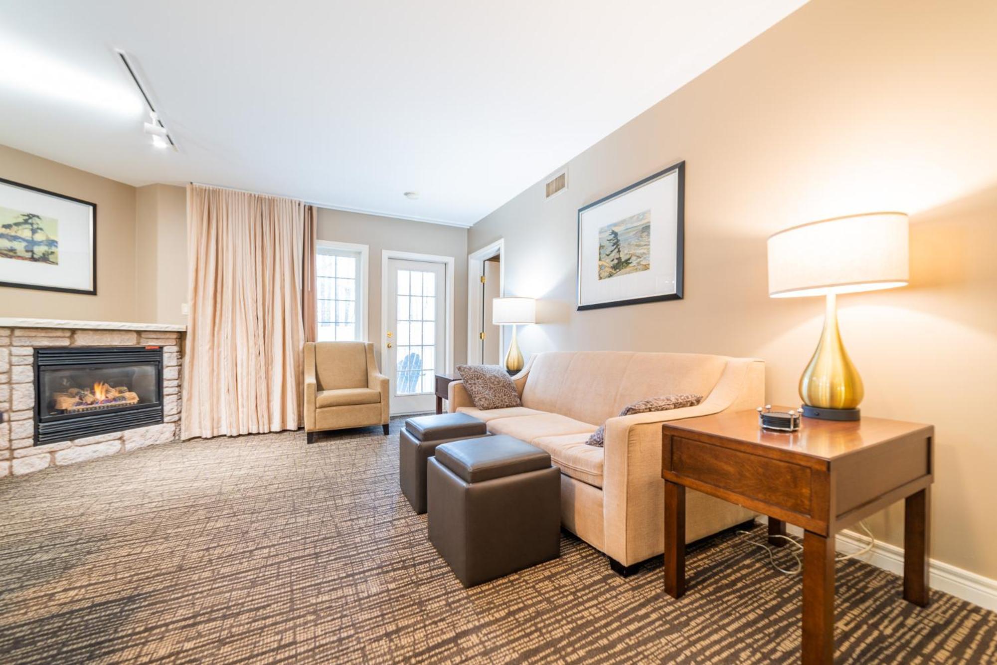 Horseshoe Valley Suites - The Aurora Shanty Bay Ngoại thất bức ảnh